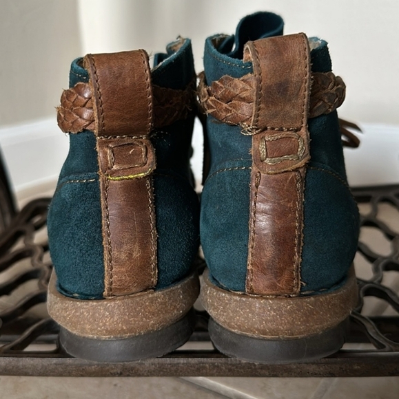 Born Temple II Boot Women's 9 Turquoise Lace Up Suede Short Heel Bootie - Picture 6 of 7
